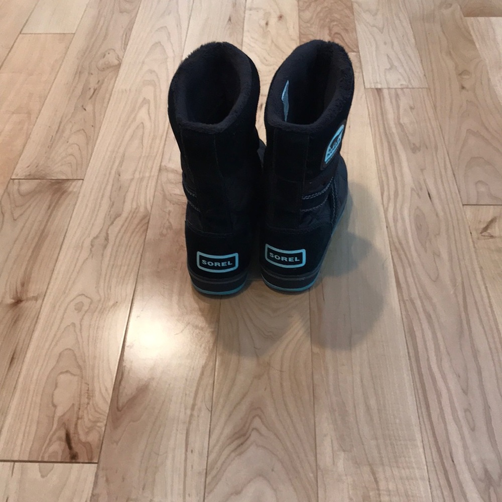 Sorel Boots Size 7 Barely worn